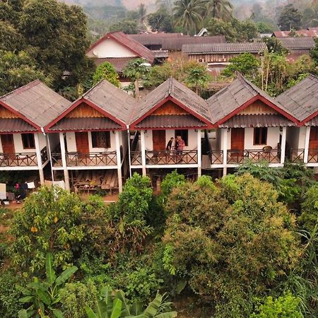 Sunset Bungalows & Gh Muang Ngoi Ngoại thất bức ảnh